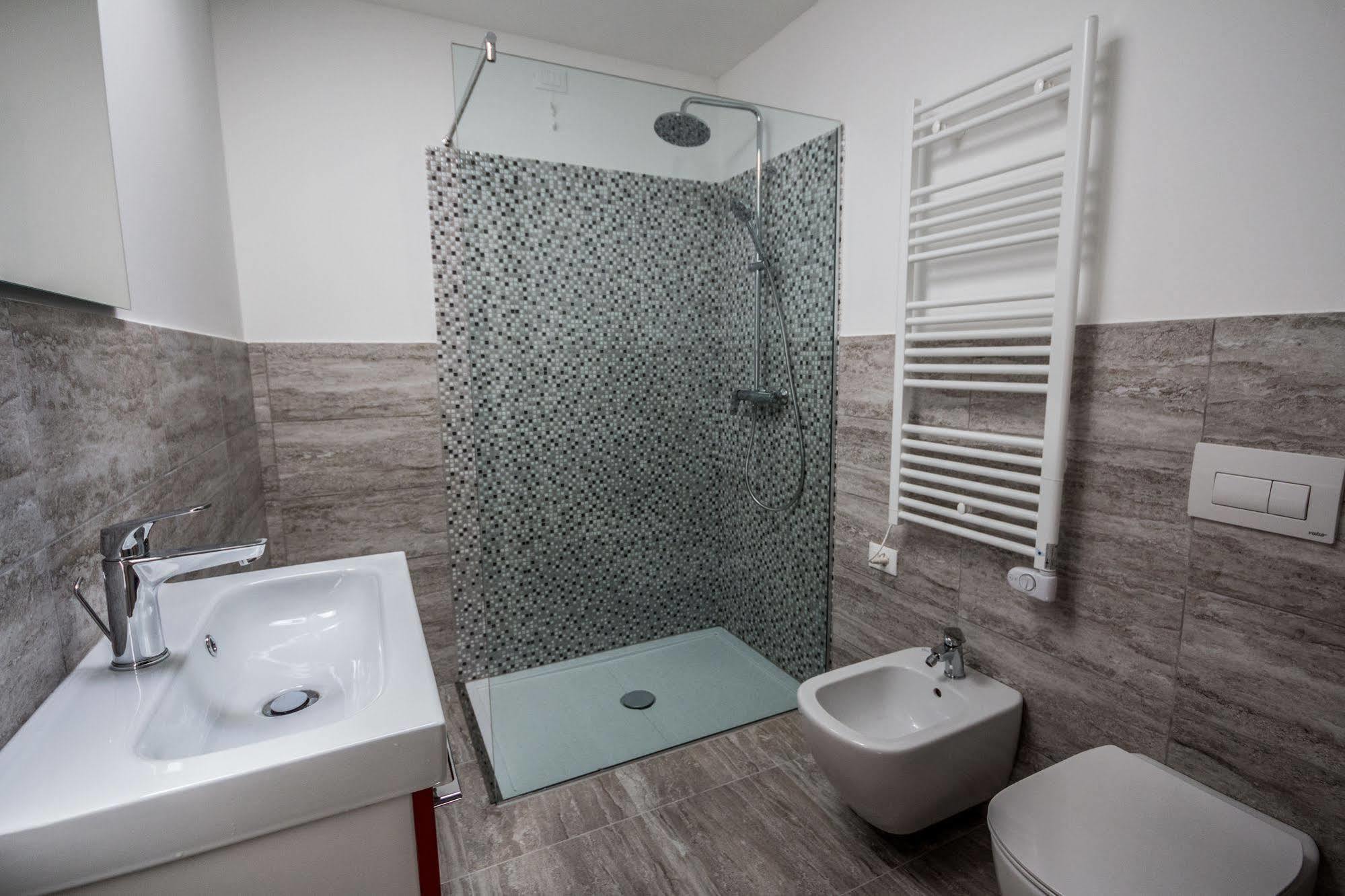 Homiquo - Royal Suite Como Lake Lake Como Ngoại thất bức ảnh